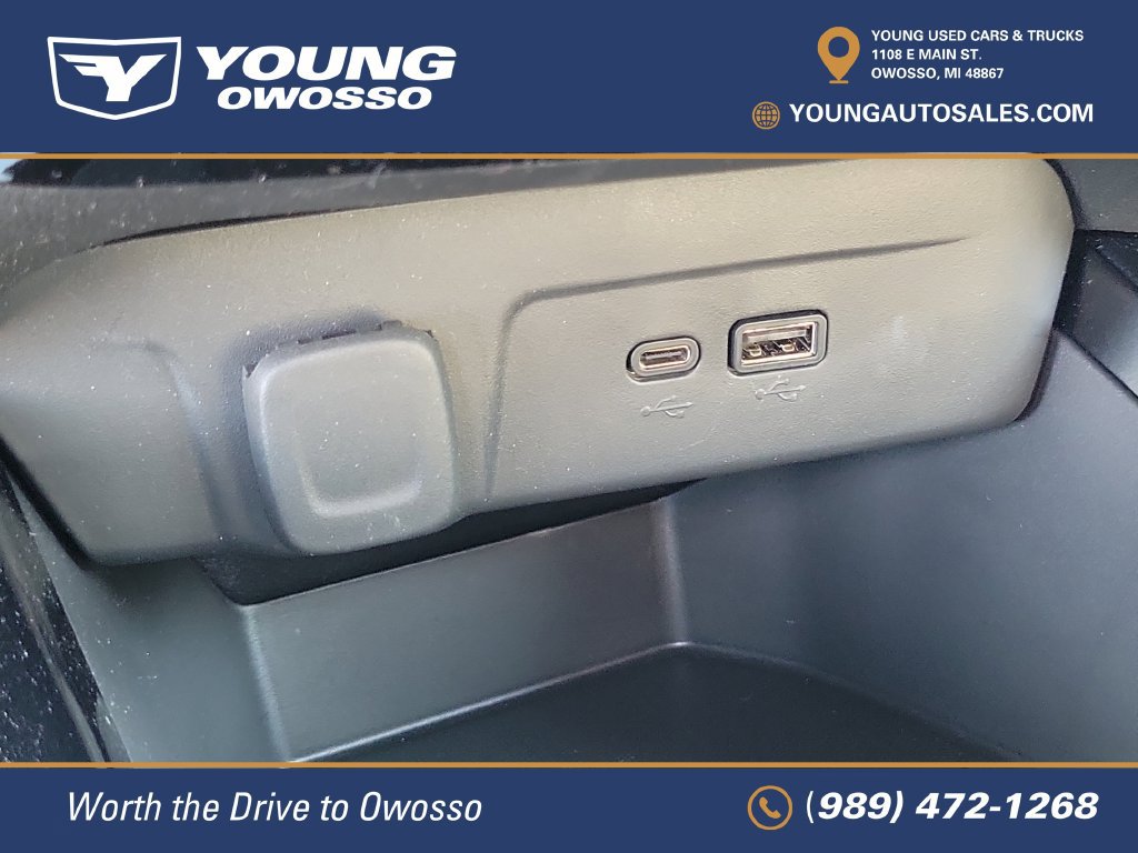 Used 2024 Chevrolet Trax RS w/ Driver Confidence Package FWD image 21