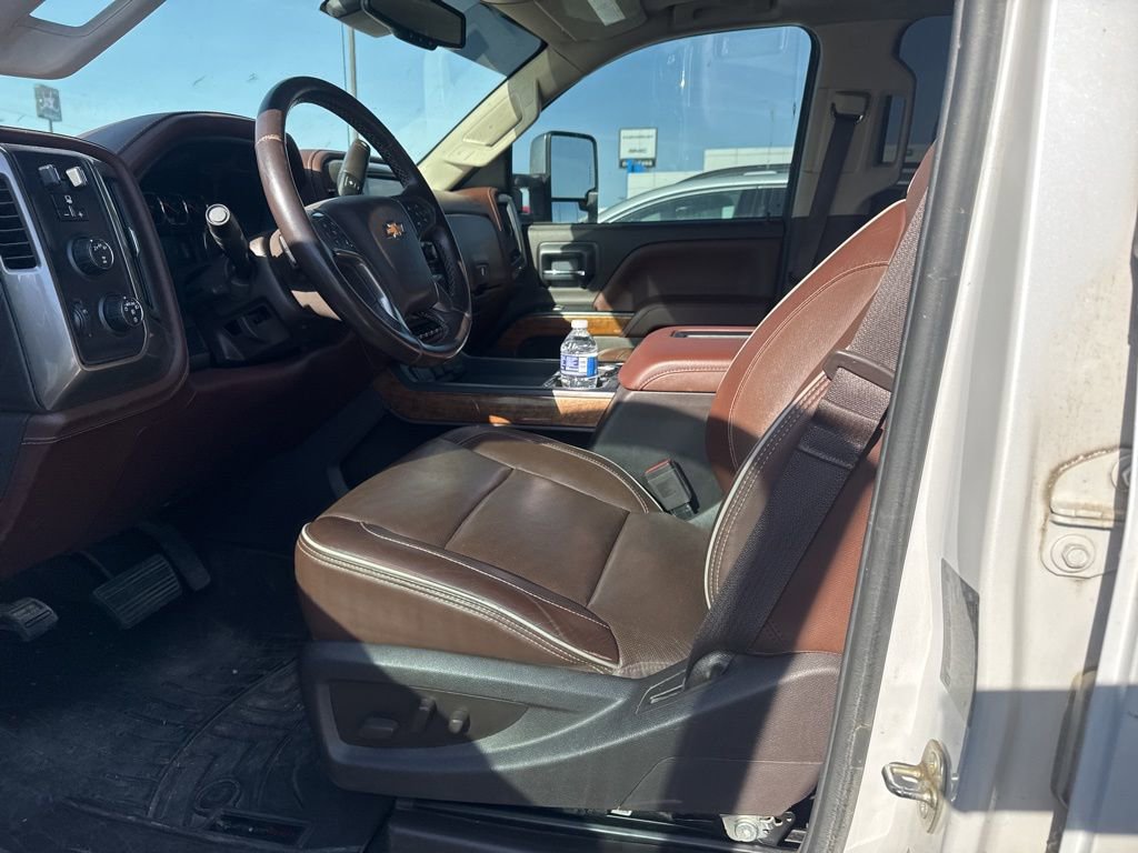 Used 2019 Chevrolet Silverado 3500 High Country w/ Duramax Plus Package image 7