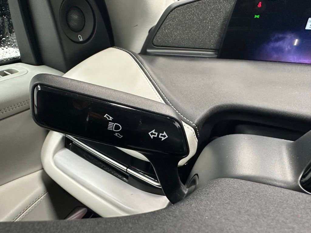 Used 2025 Lincoln Navigator L Reserve image 21