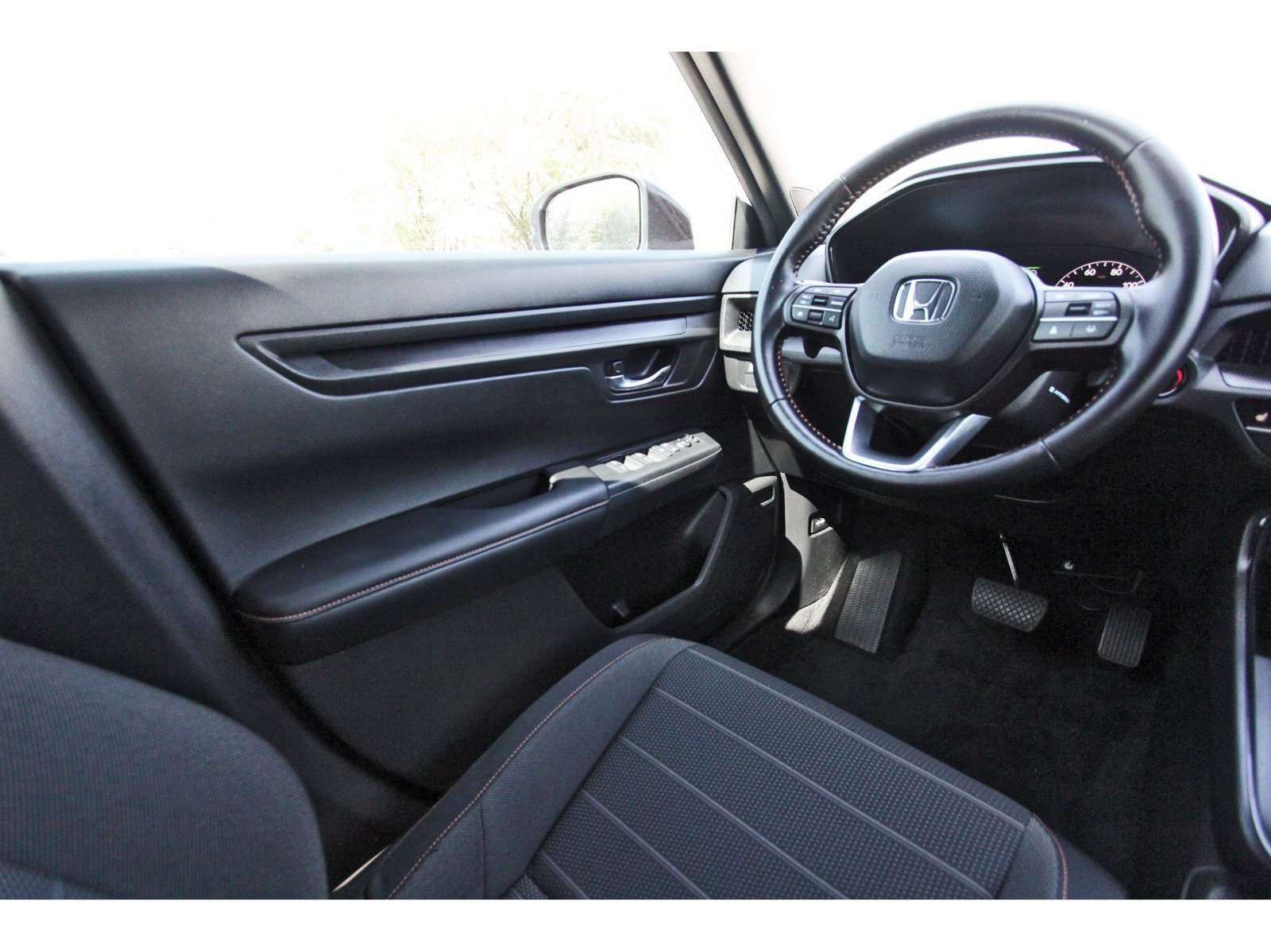 Used 2025 Honda CR-V Sport image 9