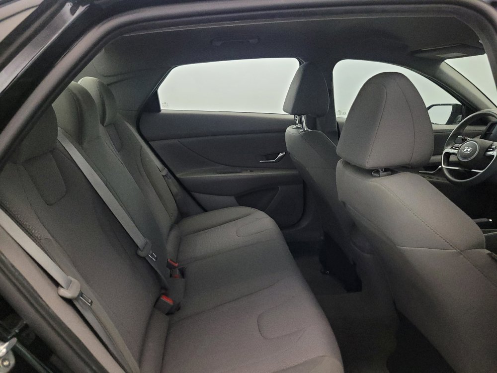 Used 2021 Hyundai Elantra SE w/ Cargo Package FWD image 19