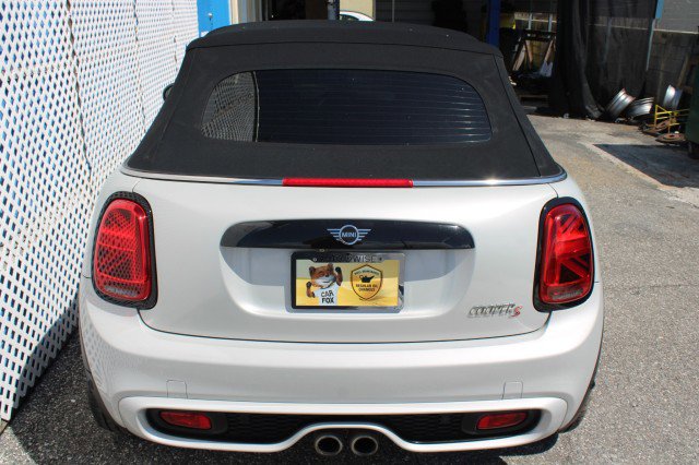 Used 2019 MINI Cooper S w/ Premium Package image 11