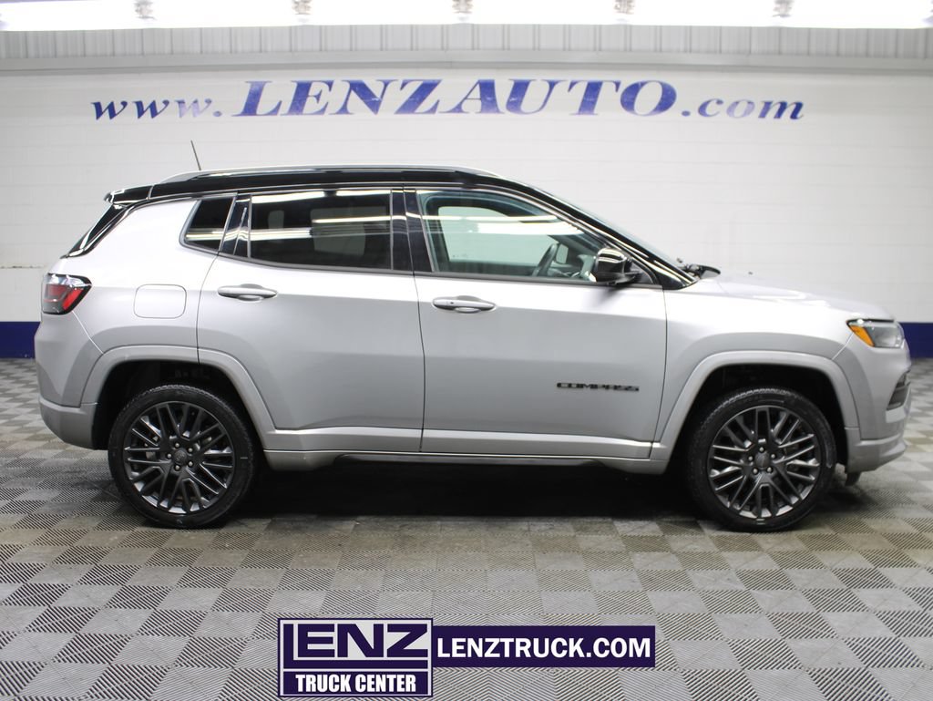 Used 2023 Jeep Compass High Altitude w/ Driver Assist Group I AWD/4WD image 1