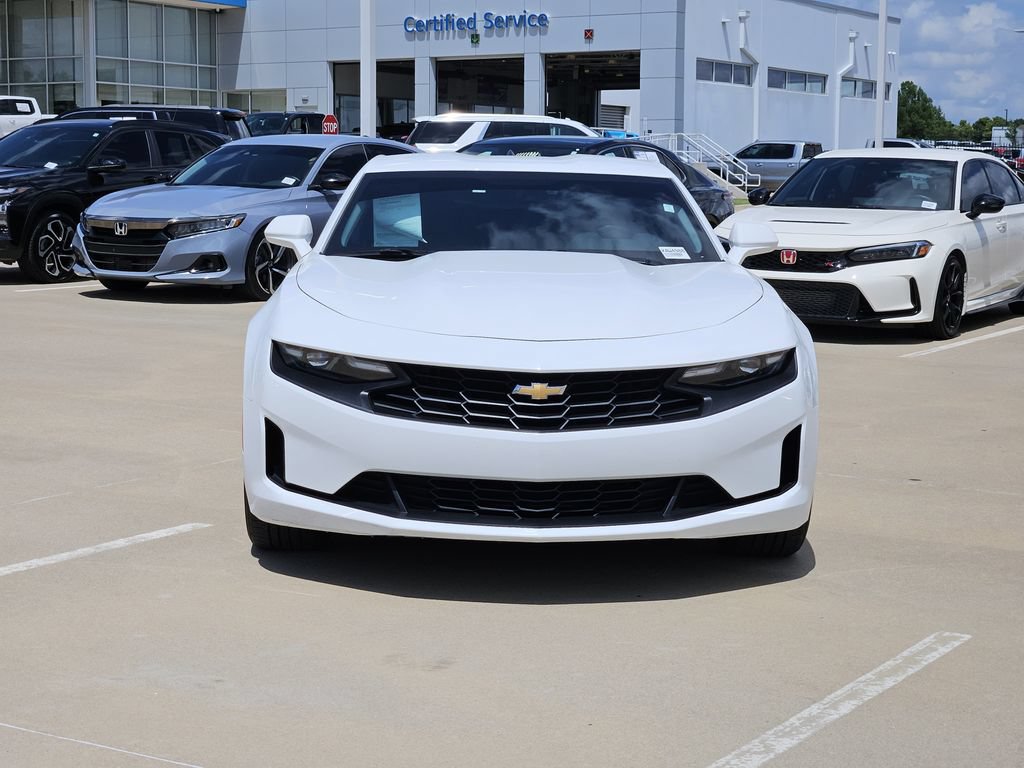 Used 2023 Chevrolet Camaro LT RWD image 2