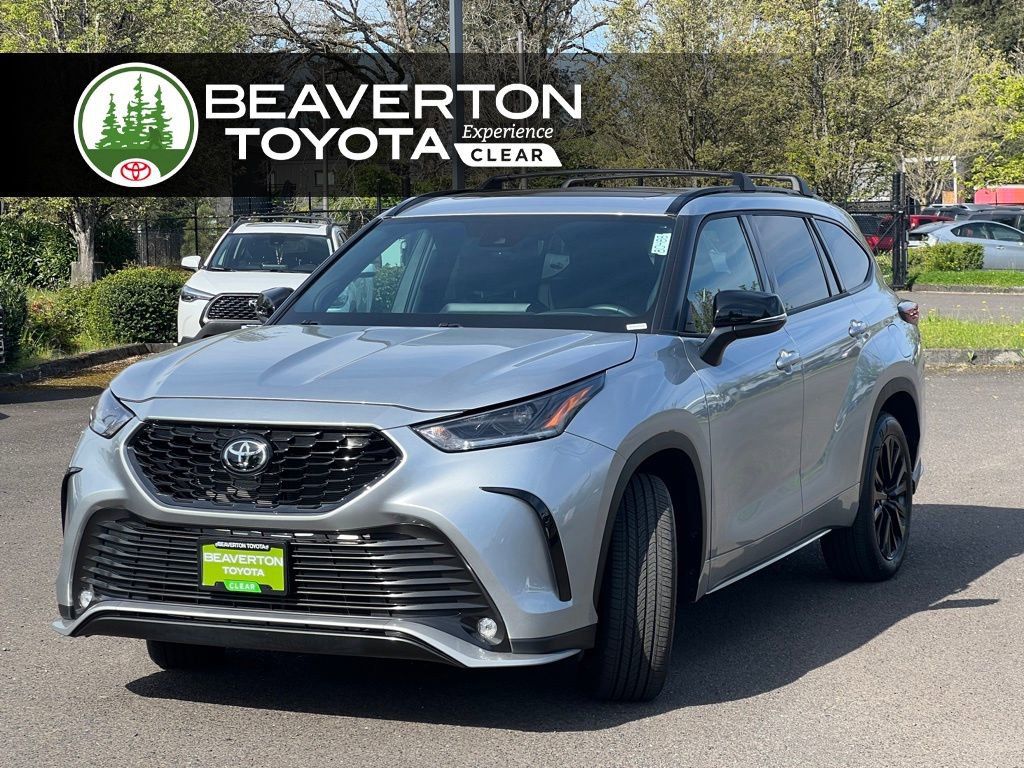 Certified 2024 Toyota Highlander XSE image 1