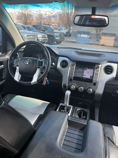 Used 2014 Toyota Tundra SR5 w/ SR5 Upgrade Package image 25