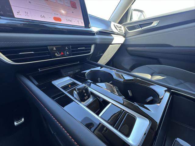 New 2026 Volkswagen Atlas Peak Edition image 19