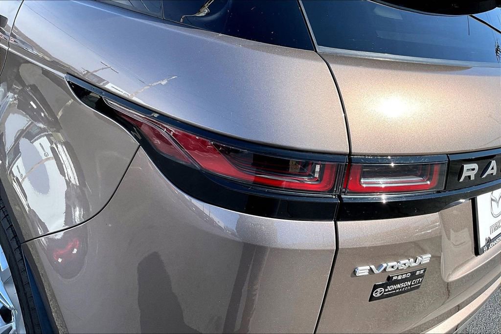 Used 2020 Land Rover Range Rover Evoque SE image 30