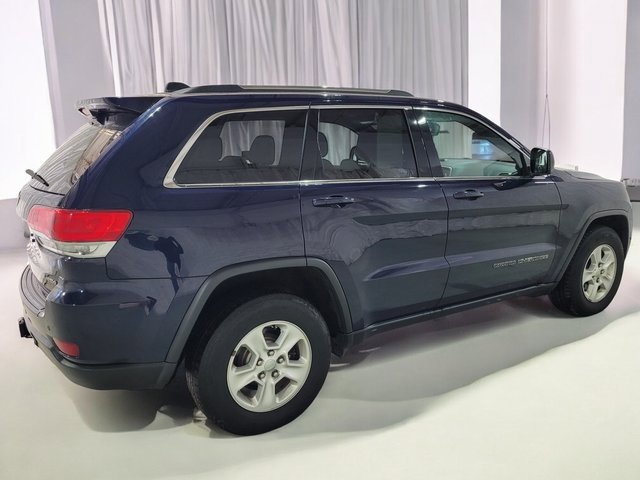 Used 2017 Jeep Grand Cherokee Laredo w/ Trailer Tow Group IV image 21