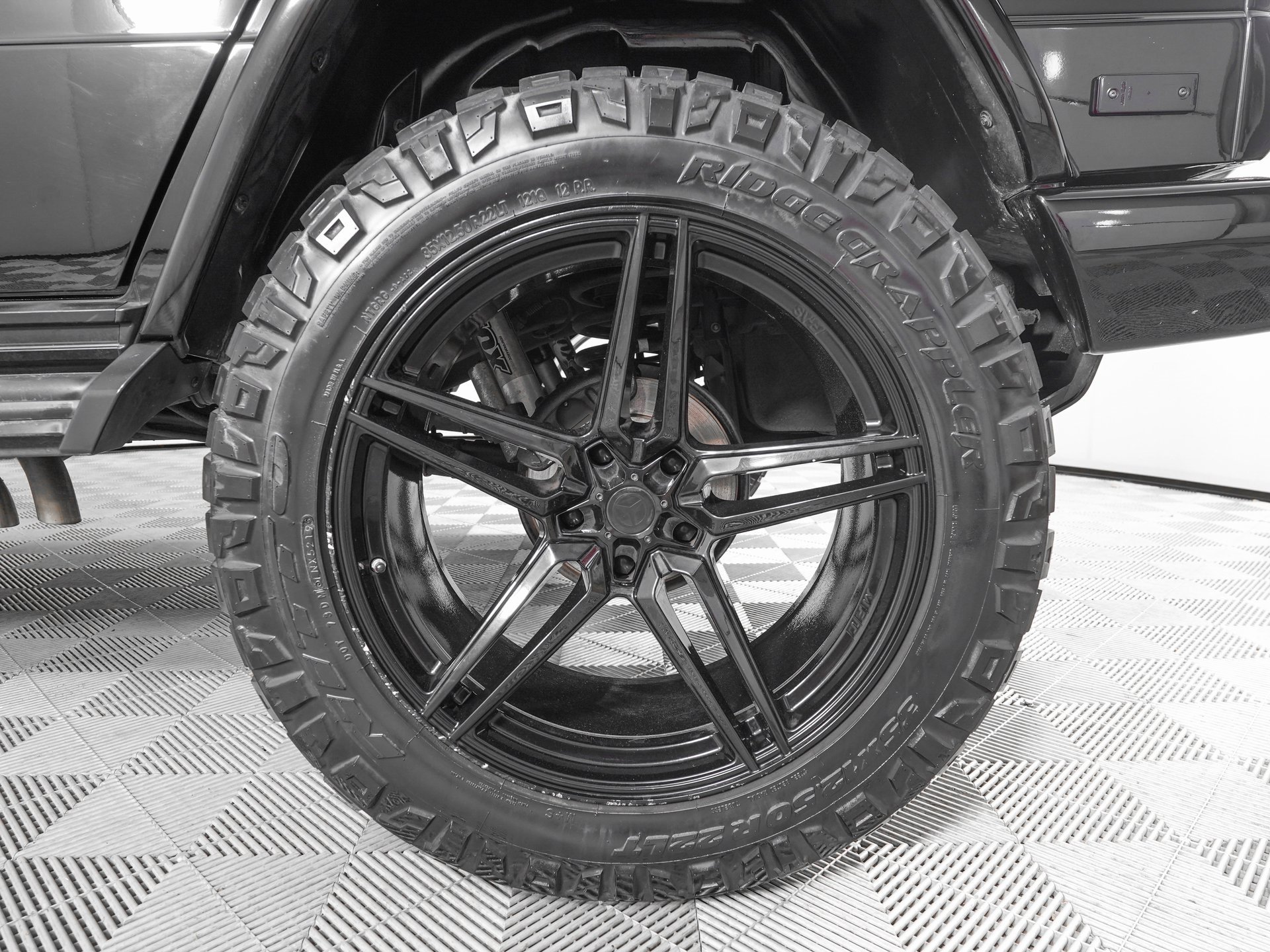 Used 2018 Mercedes-Benz G 550 image 32