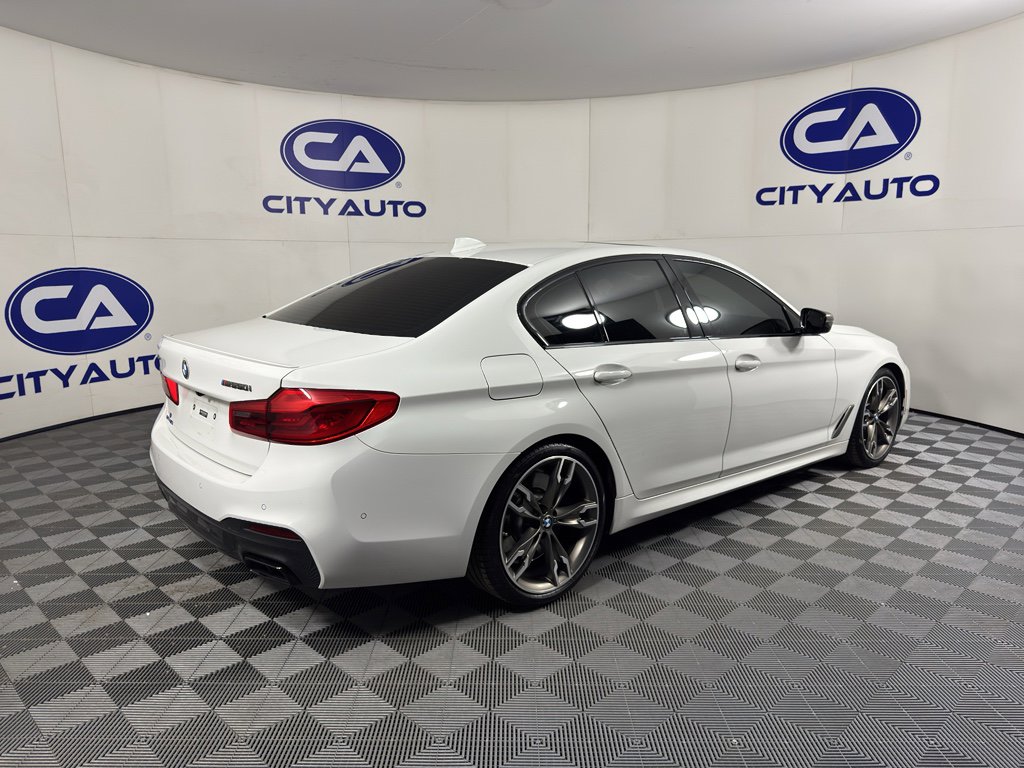 Used 2020 BMW M550i xDrive w/ Executive Package image 3