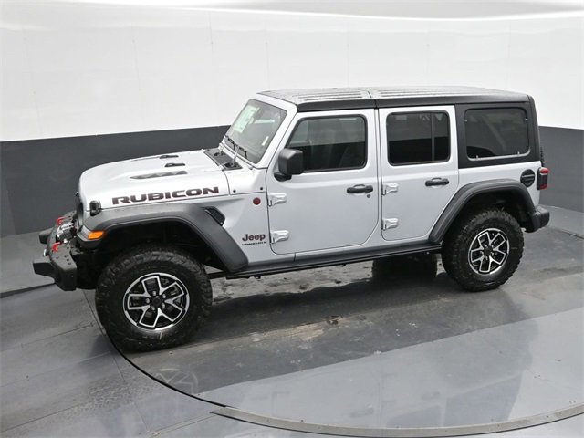 Used 2024 Jeep Wrangler Unlimited Rubicon w/ Capability Package image 34