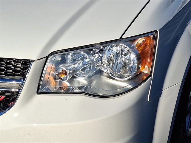 Used 2013 Dodge Grand Caravan SE image 12