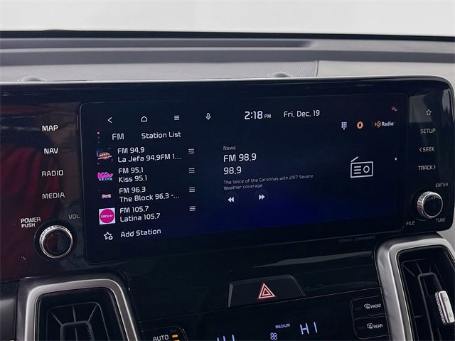 Used 2023 Kia Sorento S w/ Panoramic Sunroof Package image 16