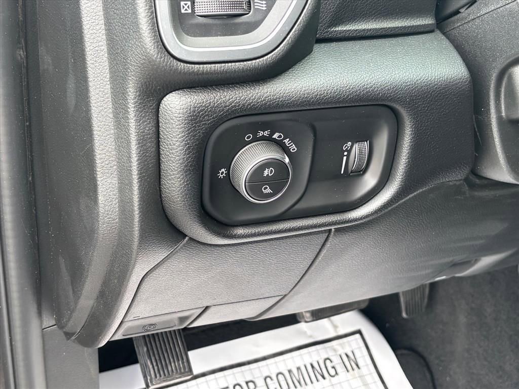 New 2026 RAM 3500 Big Horn AWD/4WD image 7