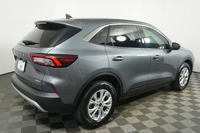 Certified 2024 Ford Escape Active image 3