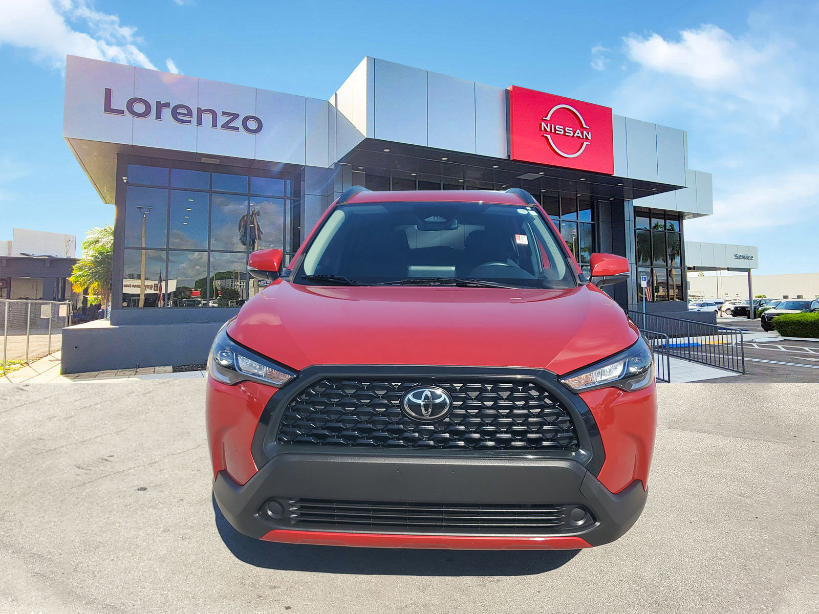 Used 2023 Toyota Corolla Cross LE image 2