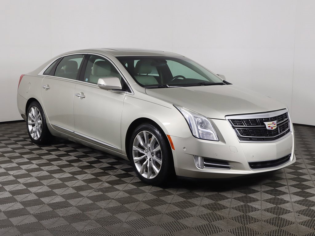 Used 2016 Cadillac XTS Luxury w/ Driver Awareness Package image 2