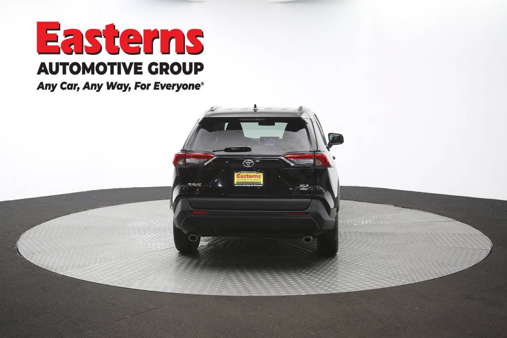 Used 2021 Toyota RAV4 XLE AWD/4WD image 36