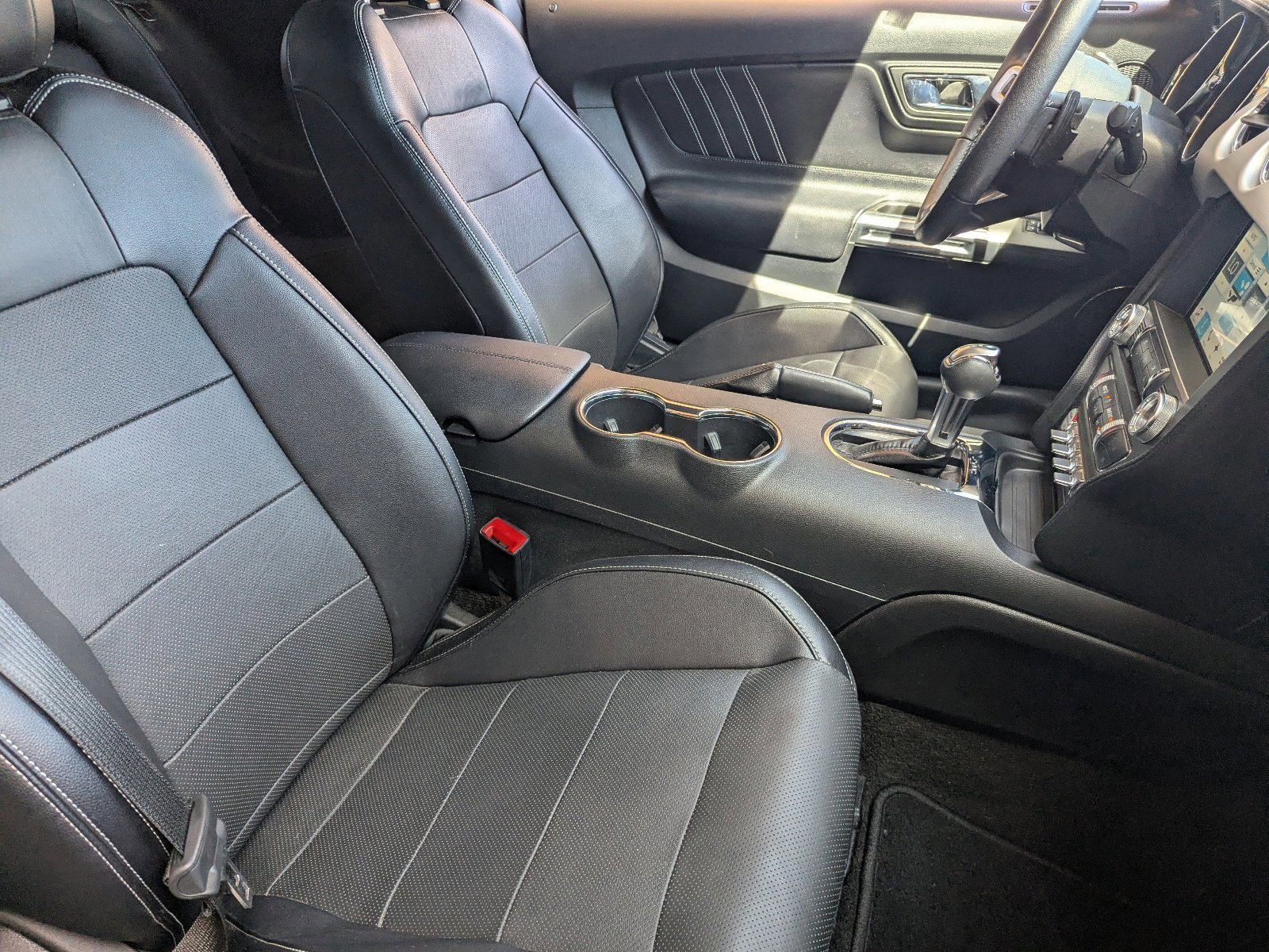 Used 2016 Ford Mustang GT Premium image 10