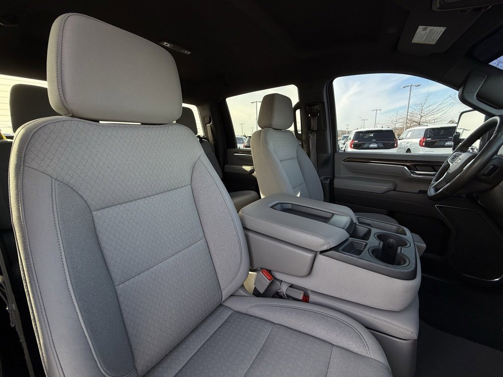 Used 2024 Chevrolet Silverado 2500 LT image 31