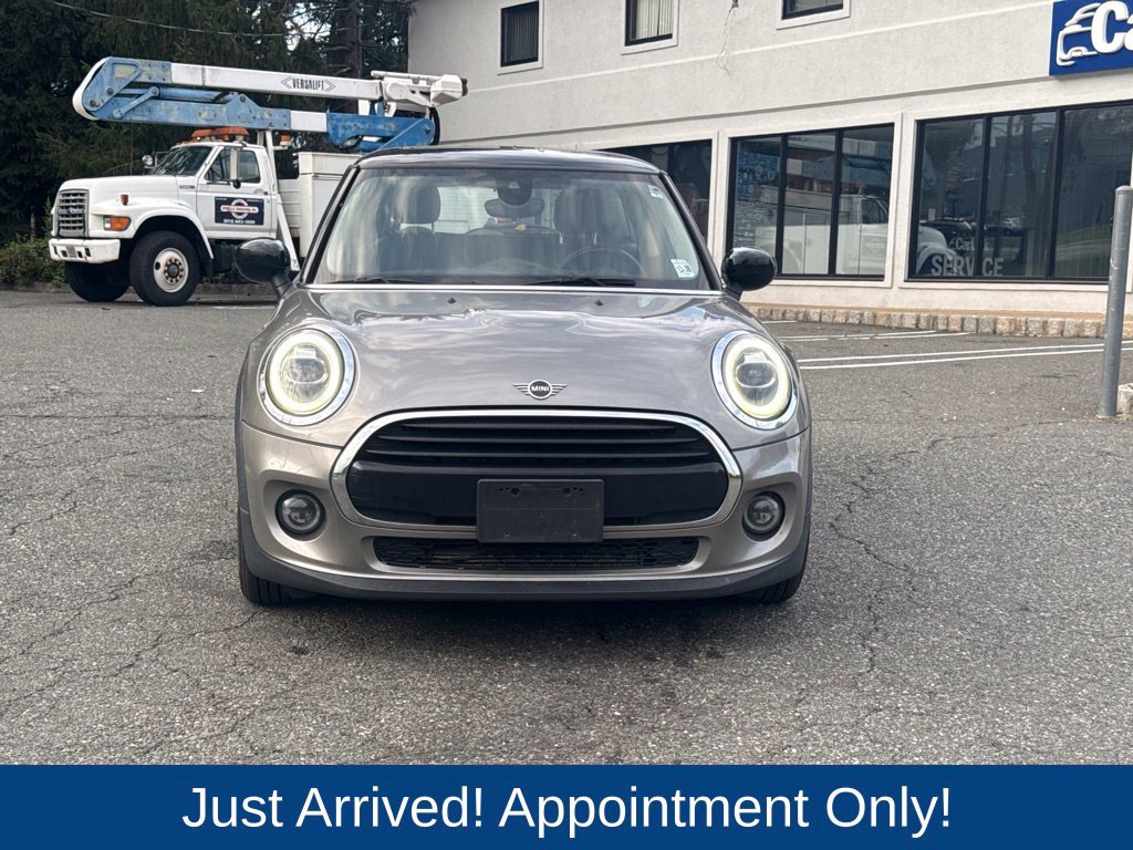 Used 2021 MINI Cooper 2-Door Hardtop FWD image 2