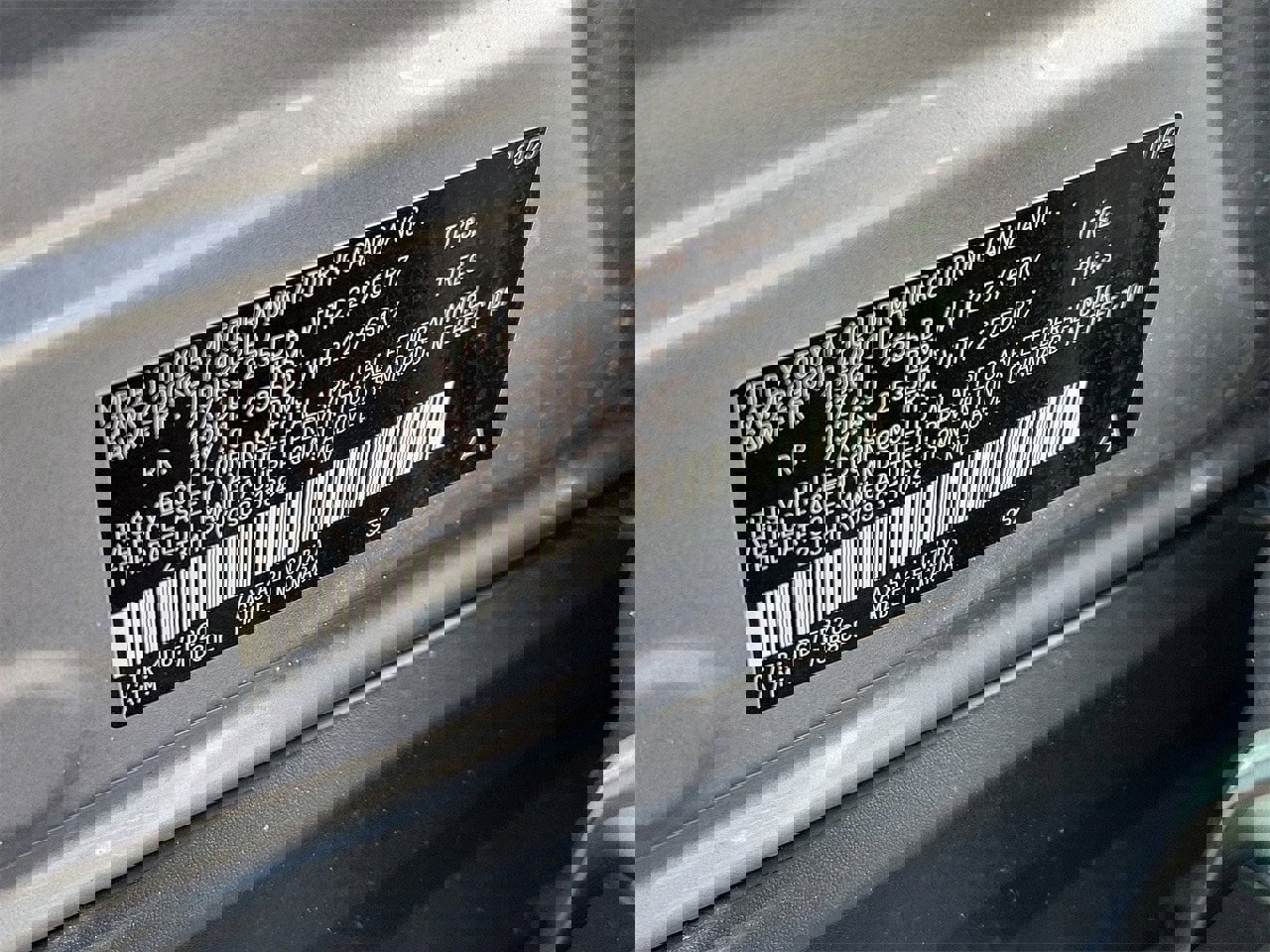 Used 2025 Toyota RAV4 LE image 31