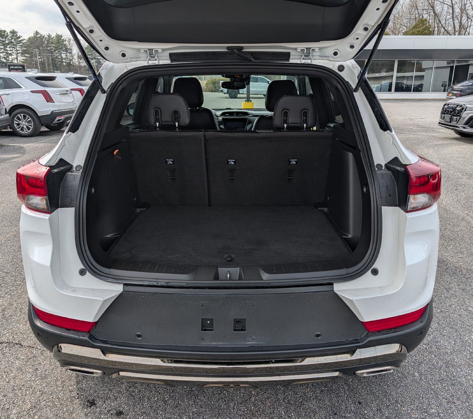 Used 2021 Chevrolet TrailBlazer ACTIV w/ Technology Package AWD/4WD image 5