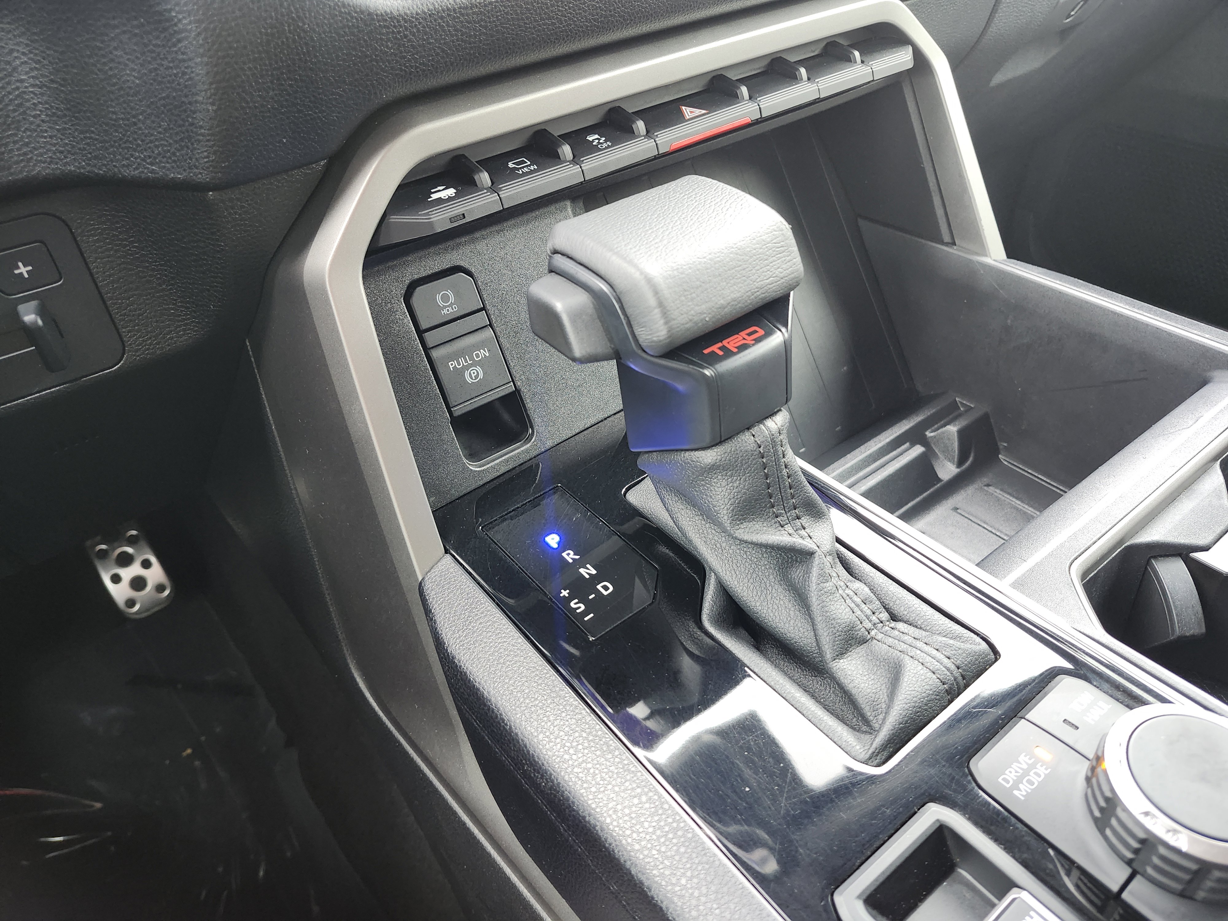 Used 2022 Toyota Tundra SR5 w/ TRD Sport Premium Package AWD/4WD image 10