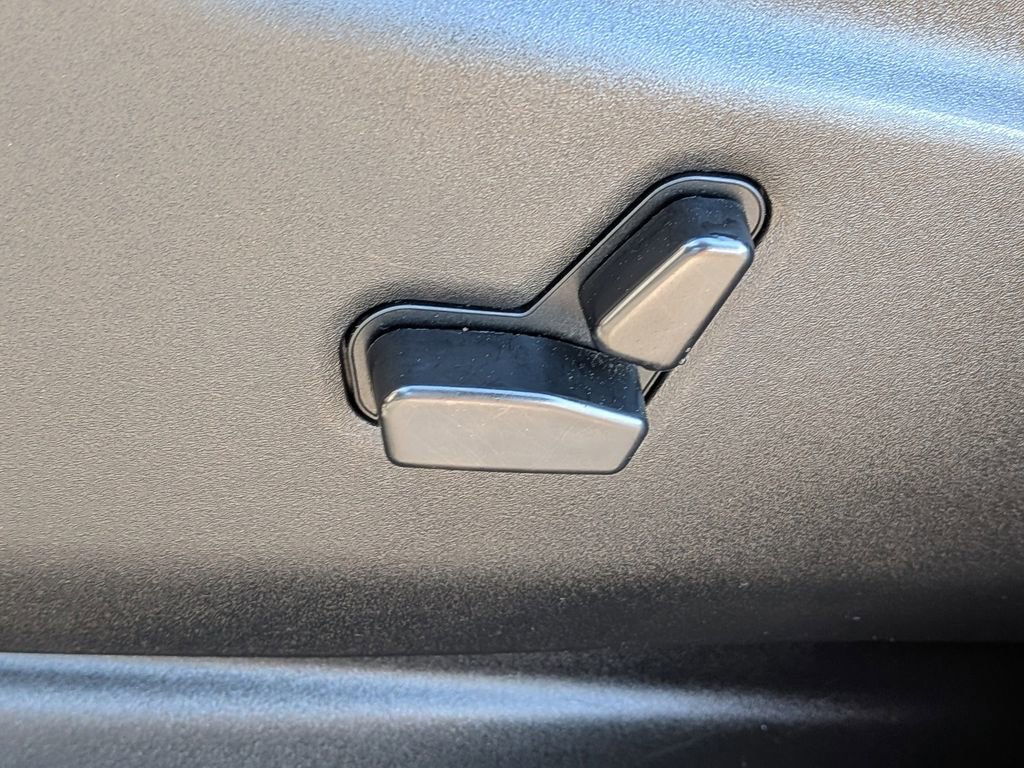 Used 2024 Dodge Durango GT RWD image 23