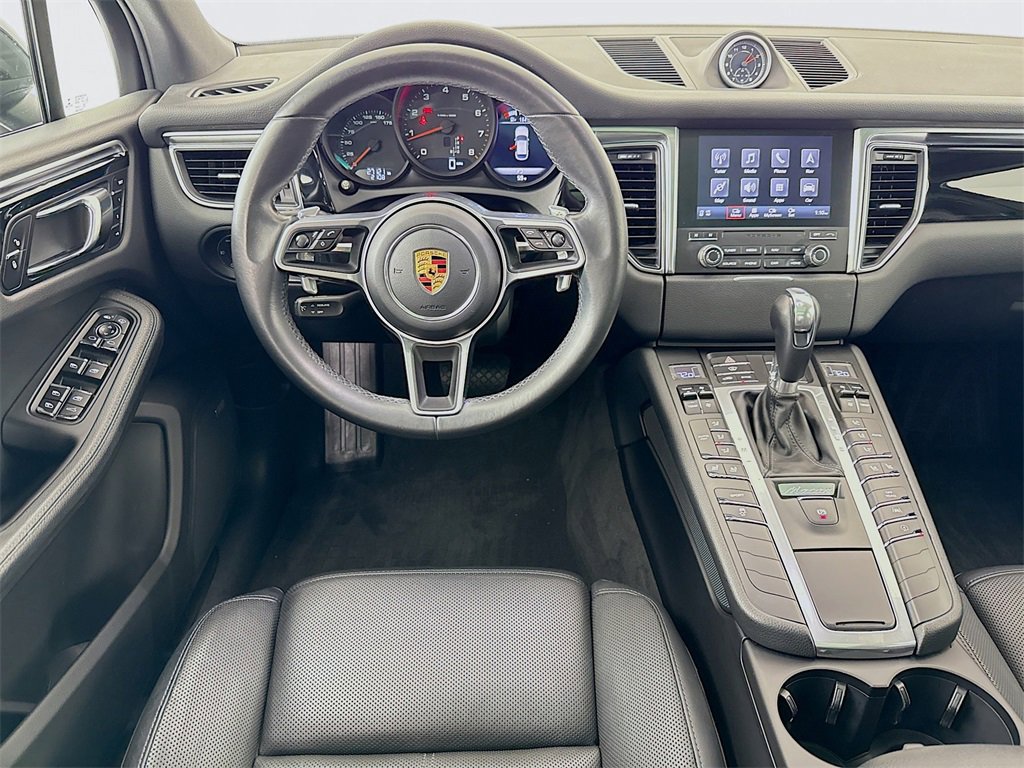Used 2017 Porsche Macan image 25