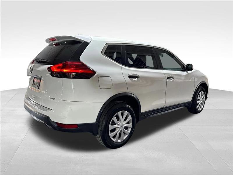 Used 2017 Nissan Rogue S AWD/4WD image 5