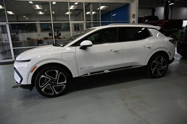 New 2026 Chevrolet Equinox EV LT w/ Convenience Package II image 7