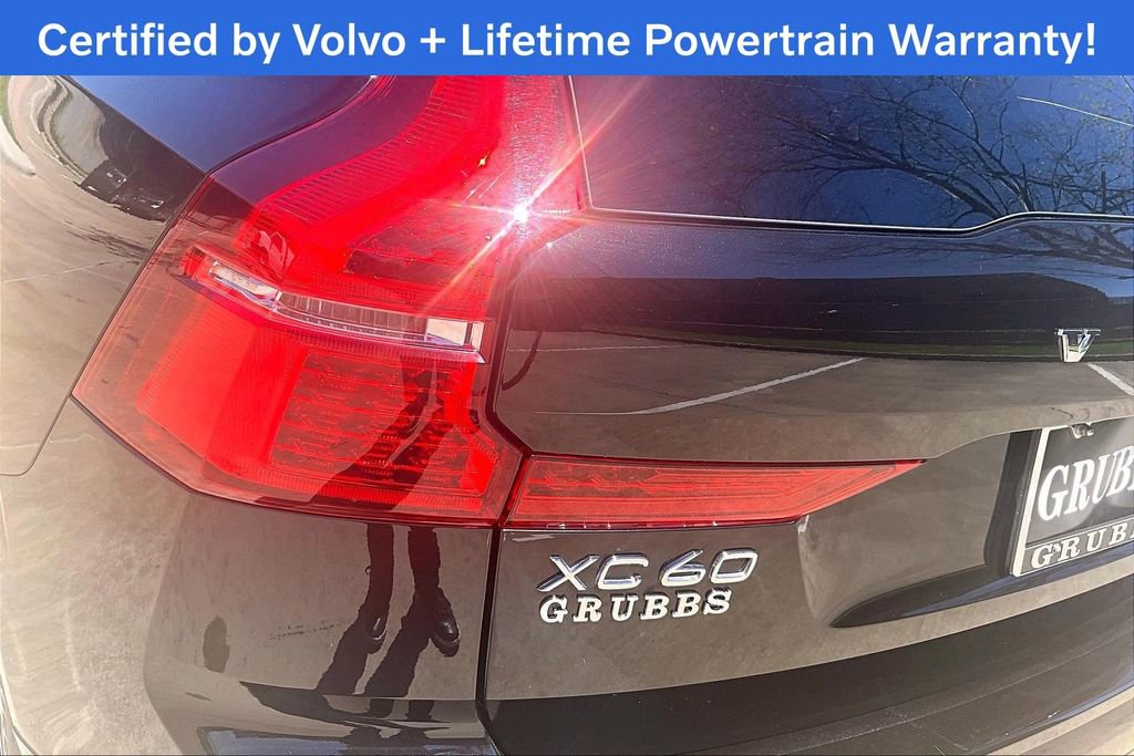 Used 2025 Volvo XC60 B5 Plus image 40