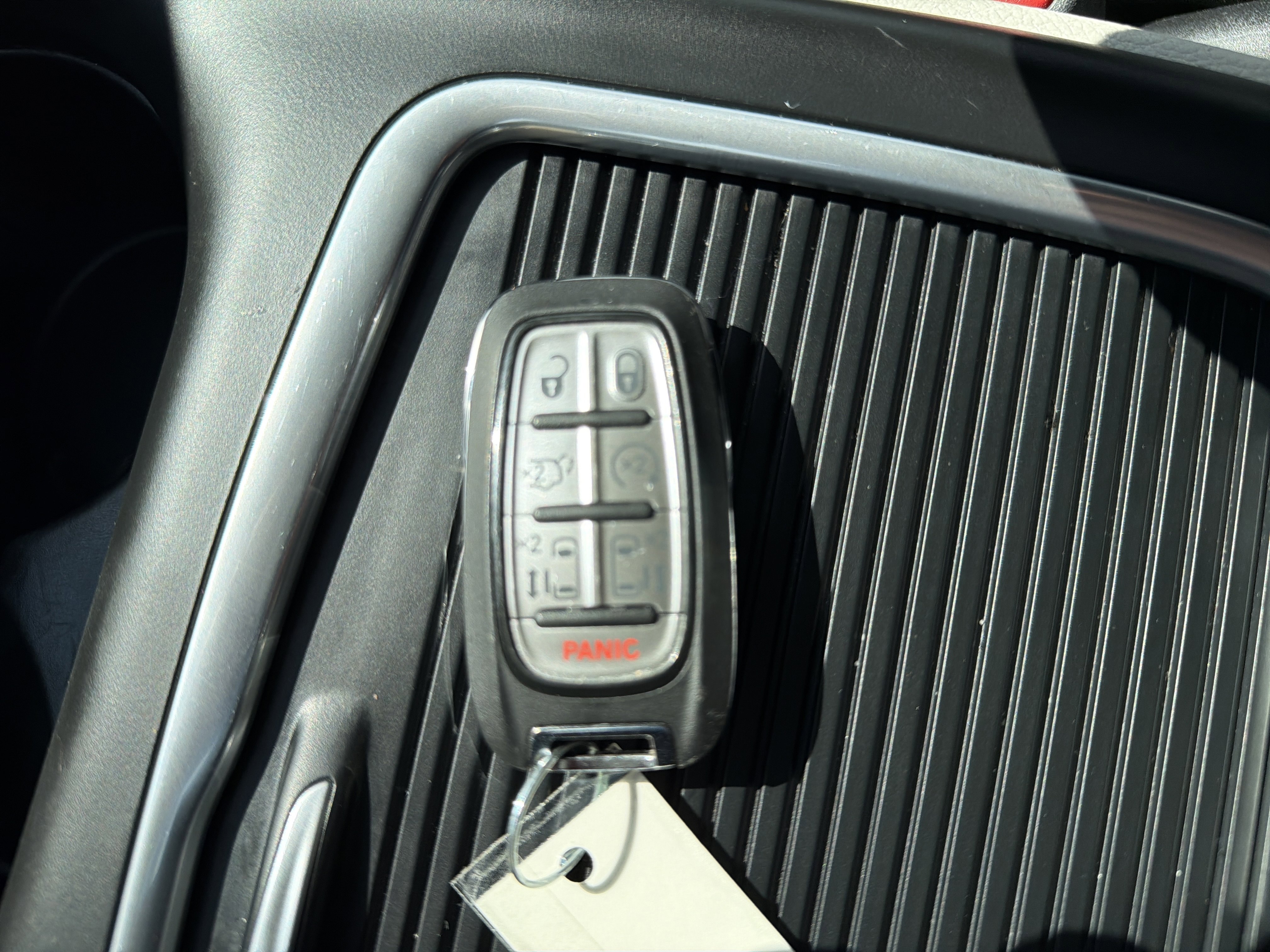 Used 2024 Chrysler Pacifica Touring-L FWD image 29