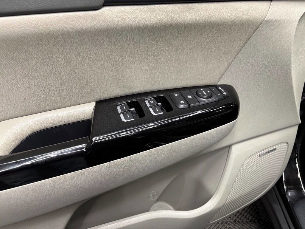 Used 2018 Kia Sportage EX w/ EX Technology Package image 33