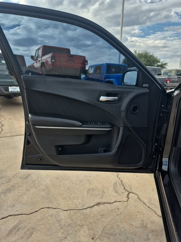 Certified 2018 Dodge Charger SXT Plus image 13