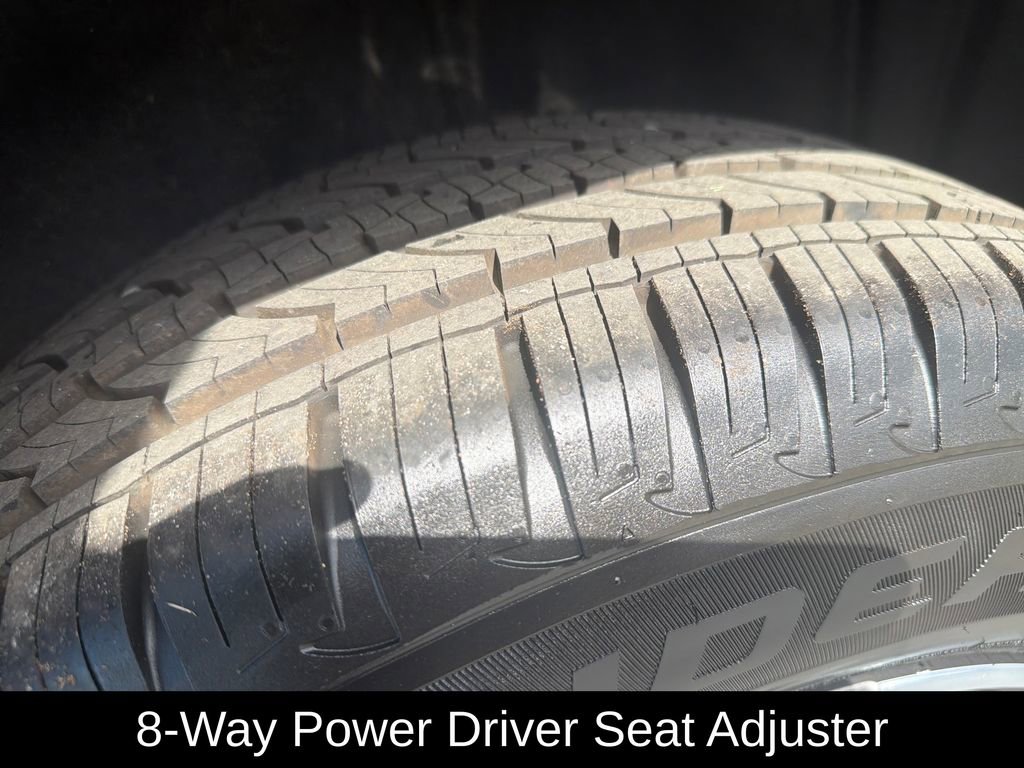 Used 2020 GMC Acadia SLE w/ Driver Convenience Package image 11