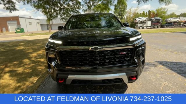 Used 2024 Chevrolet Traverse Z71 w/ Enhanced Driving Package AWD/4WD image 3
