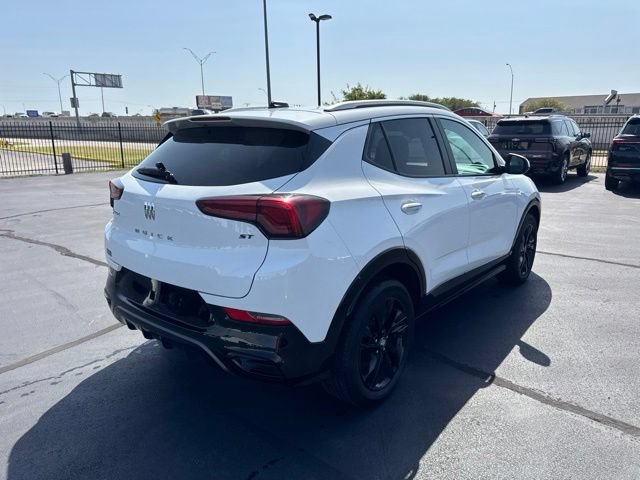 Used 2024 Buick Encore GX Sport Touring AWD/4WD image 3