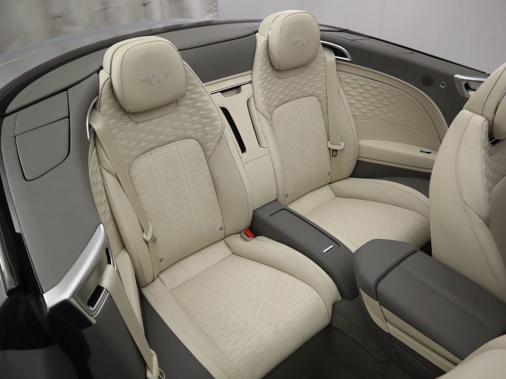 Used 2025 Bentley Continental GT Speed image 30