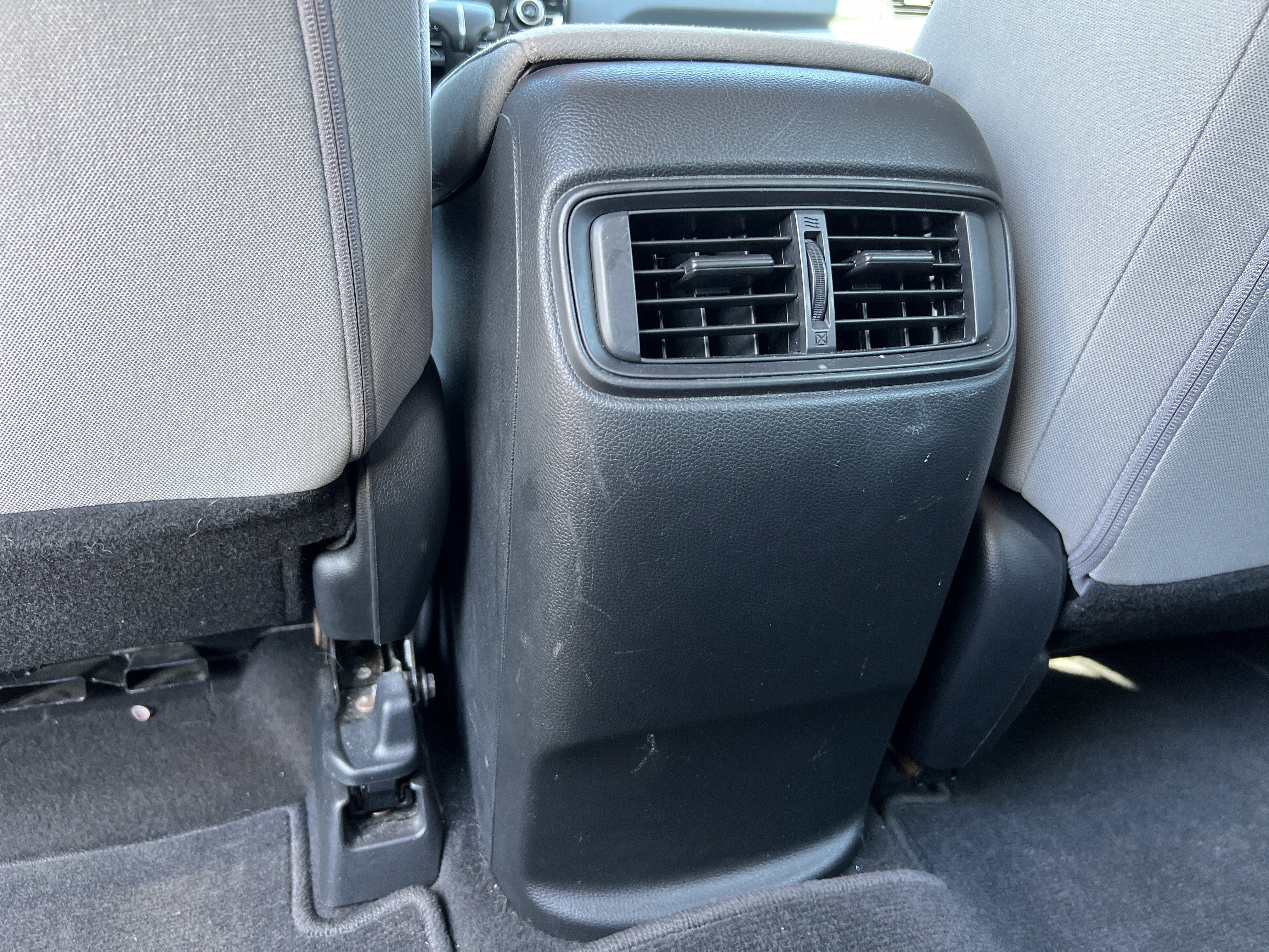 Used 2017 Honda CR-V LX image 37