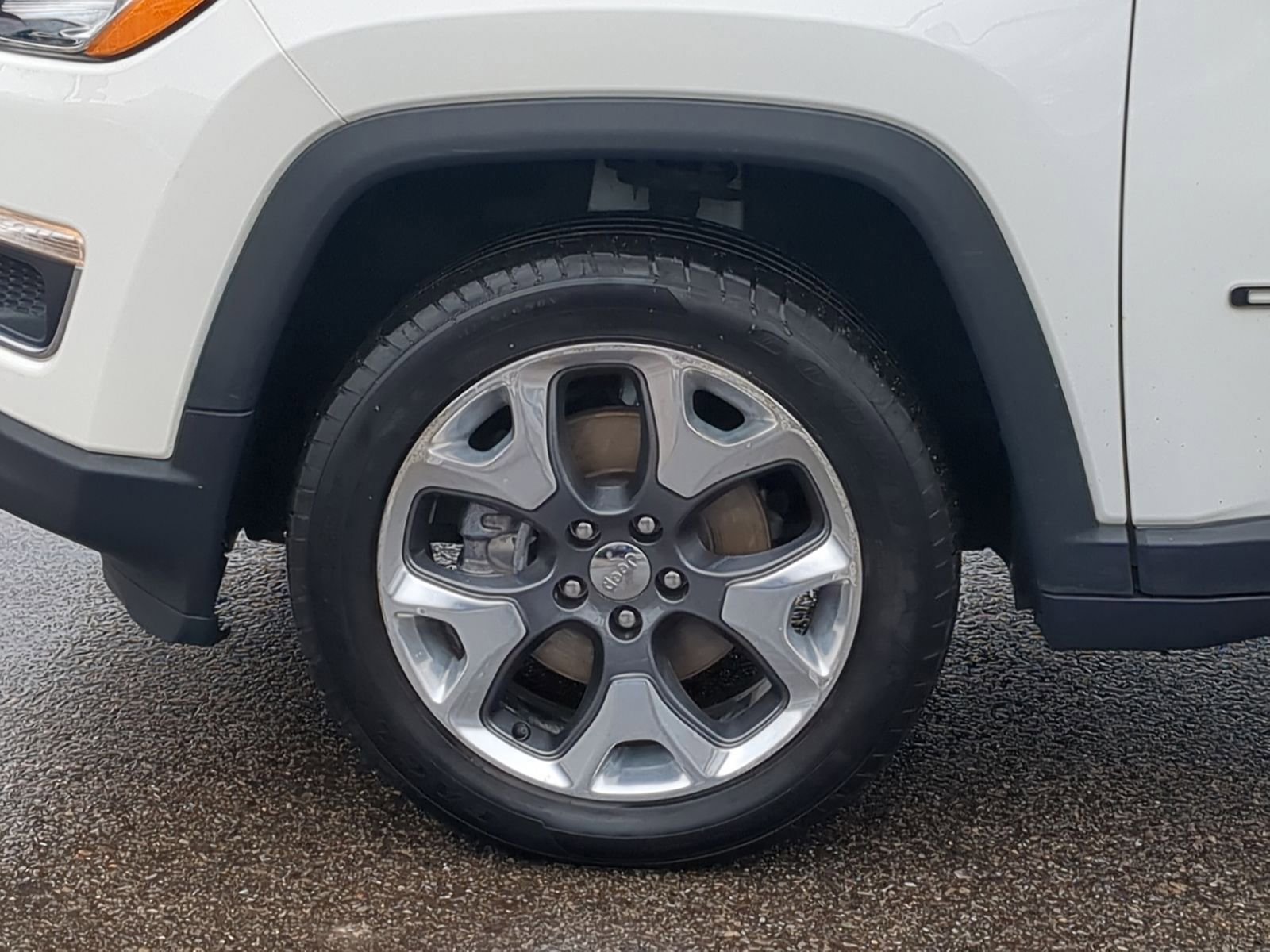 Used 2018 Jeep Compass Limited image 17