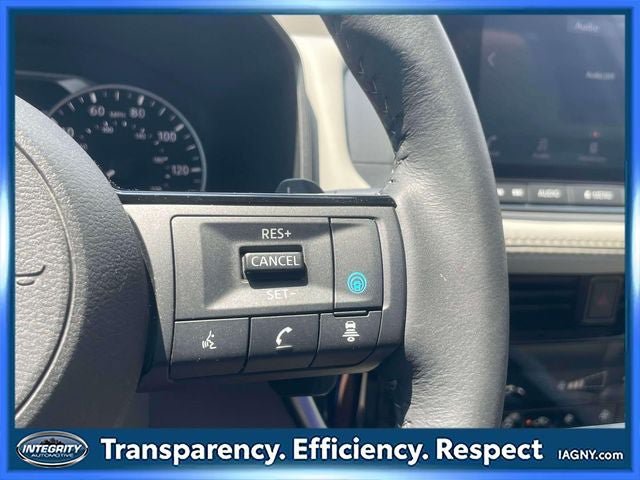 Used 2023 Nissan Rogue SL AWD/4WD image 23
