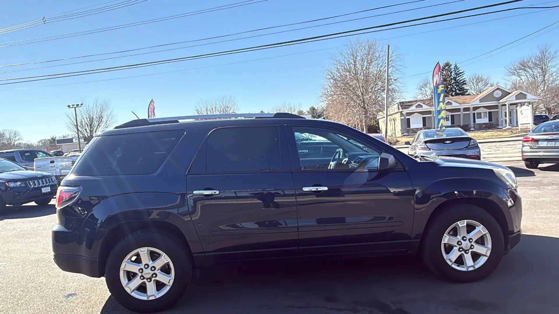 Used 2015 GMC Acadia SLE AWD/4WD image 10