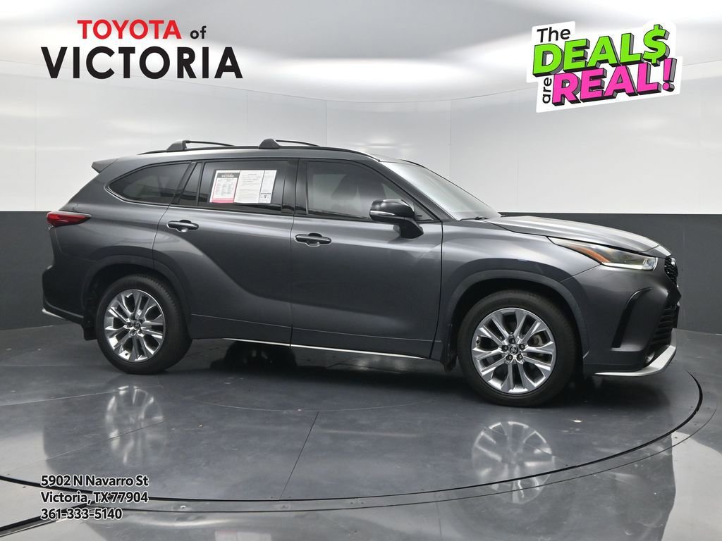 Used 2021 Toyota Highlander XSE
