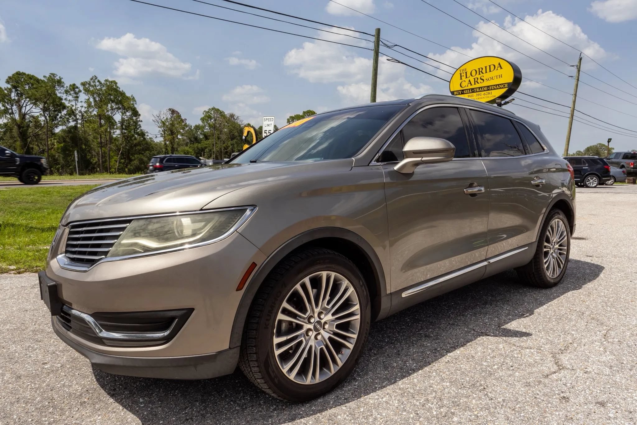 Used 2016 Lincoln MKX Reserve w/ Climate Package AWD/4WD image 1