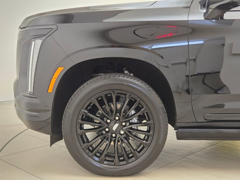 Used 2025 Cadillac Escalade ESV Sport Platinum AWD/4WD image 13