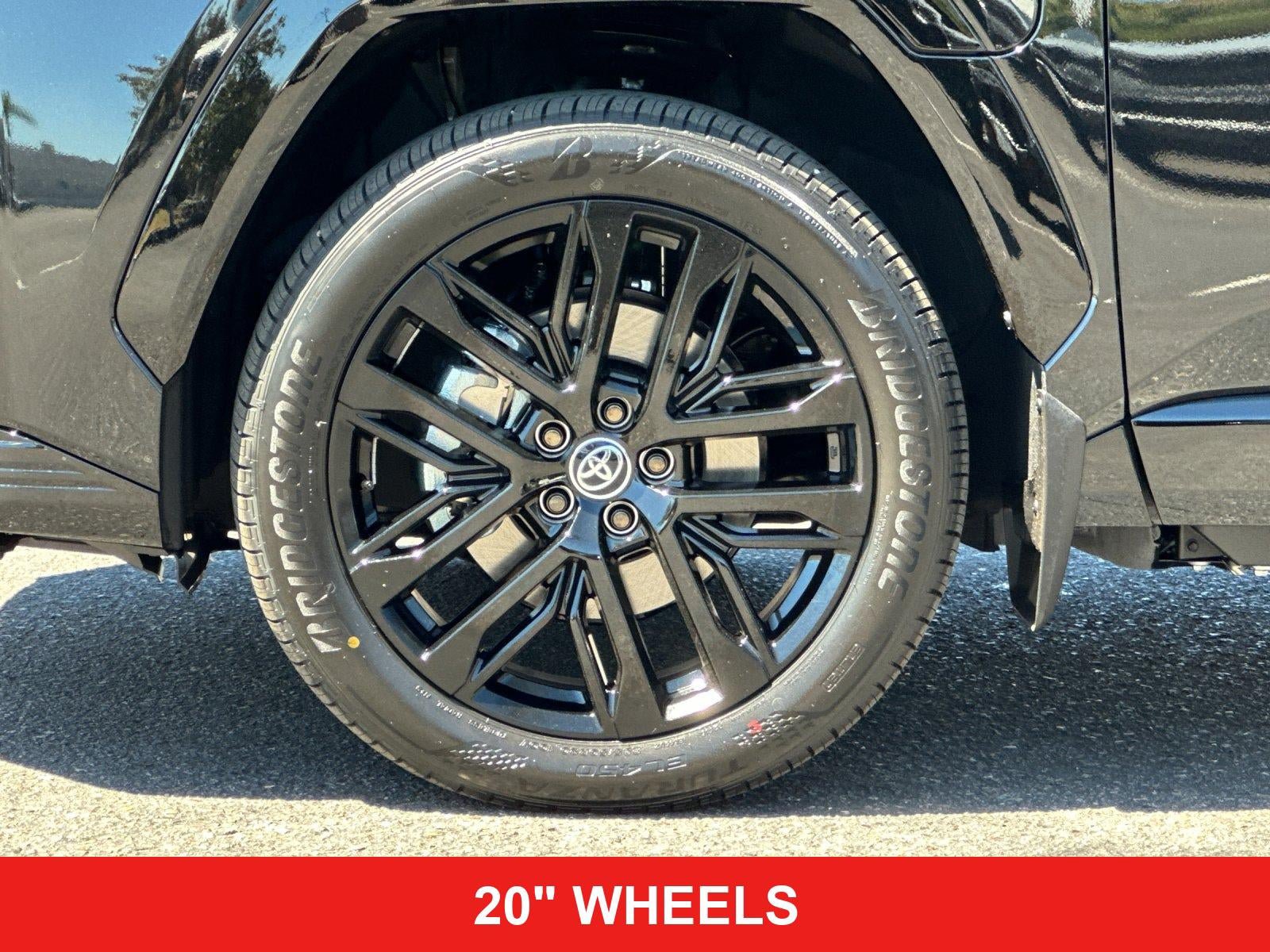 New 2026 Toyota RAV4 XSE AWD/4WD image 32