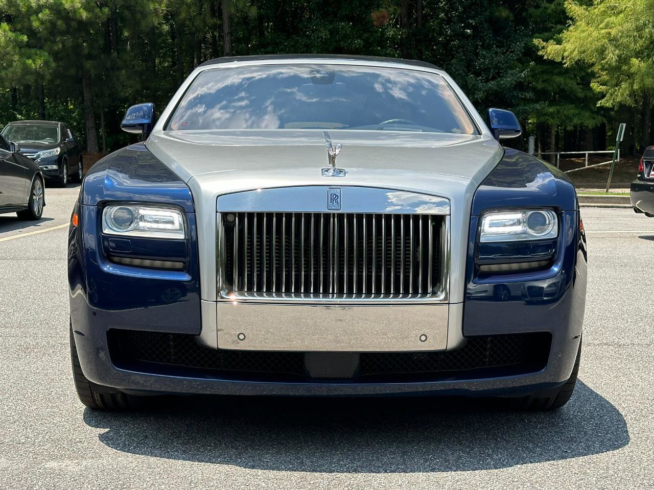Used 2014 Rolls-Royce Ghost RWD image 2